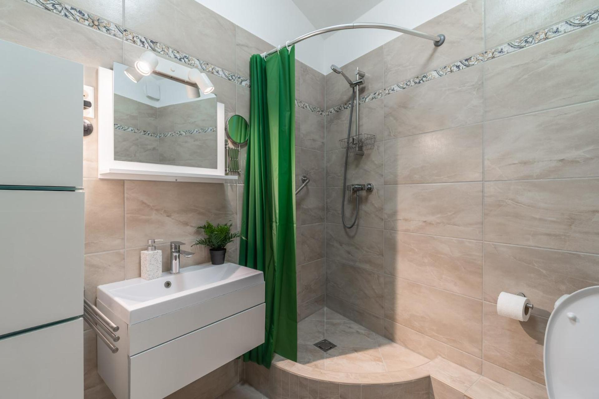 Apartamento Comfy & Homy Vibe In The Heart Of