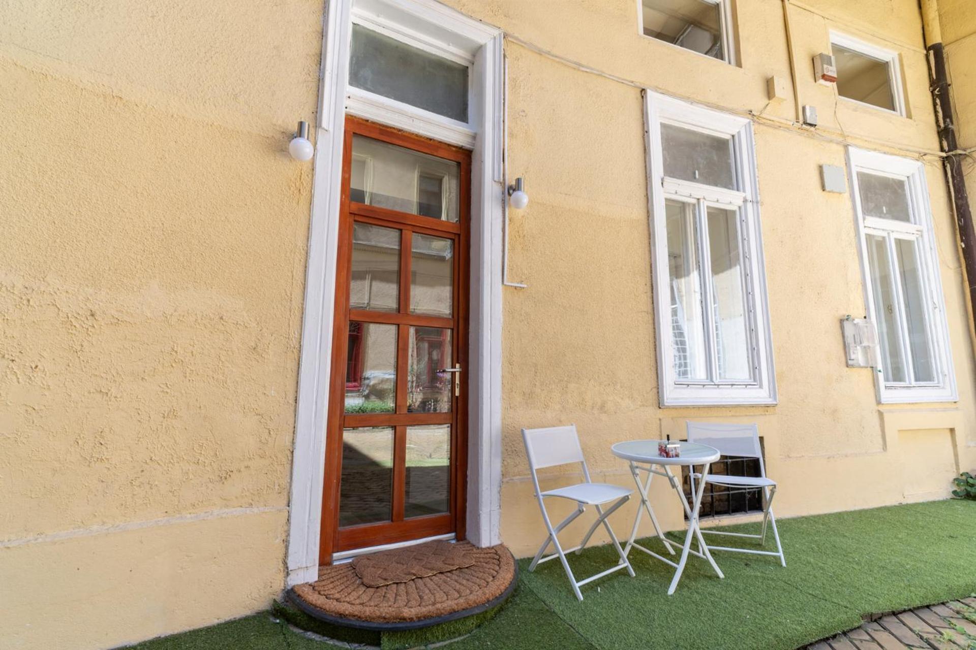 Comfy & Homy Vibe In The Heart Of Budapest